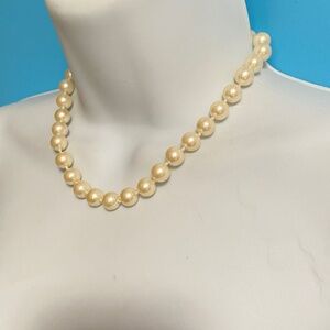 MARVELLA Chunky Faux Pearl Bead Necklace Vintage